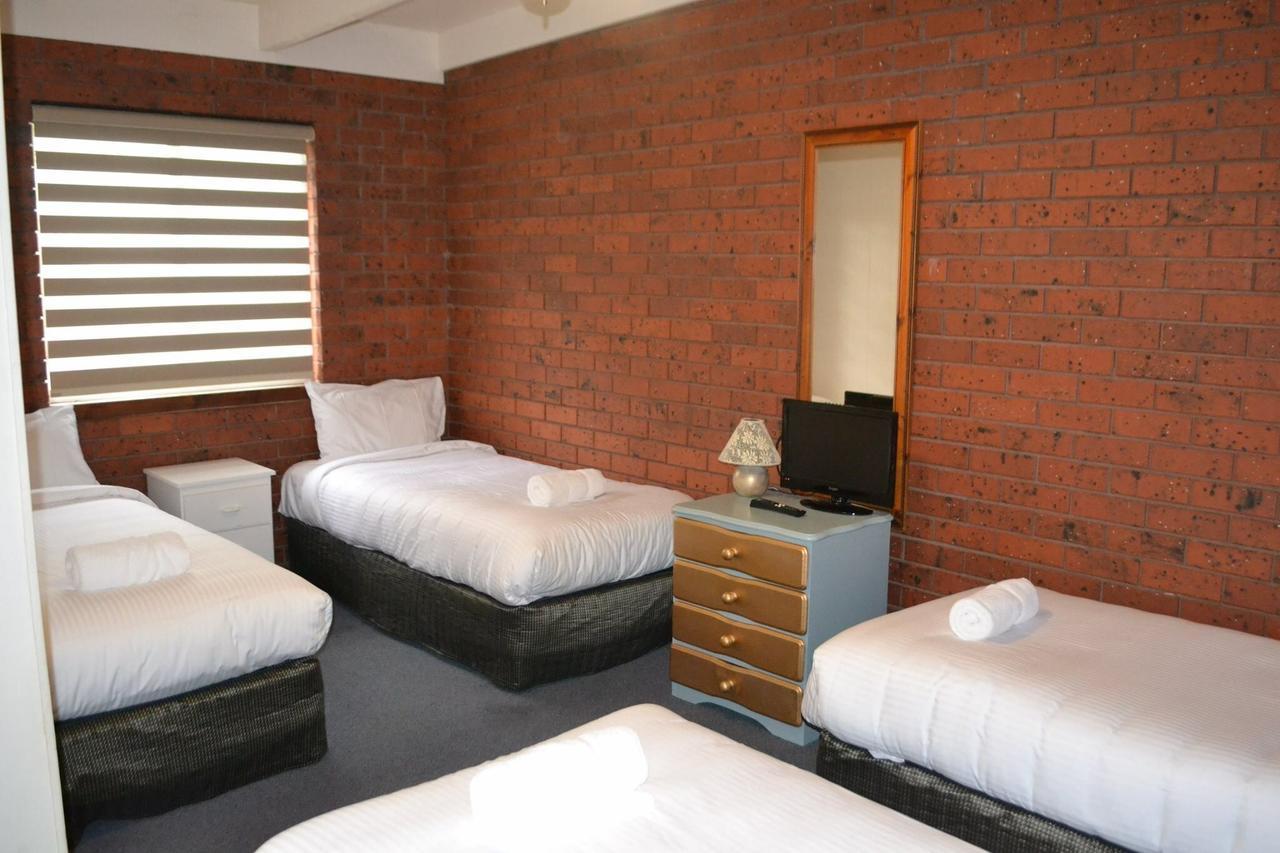 Wattle Motel Сімор Екстер'єр фото
